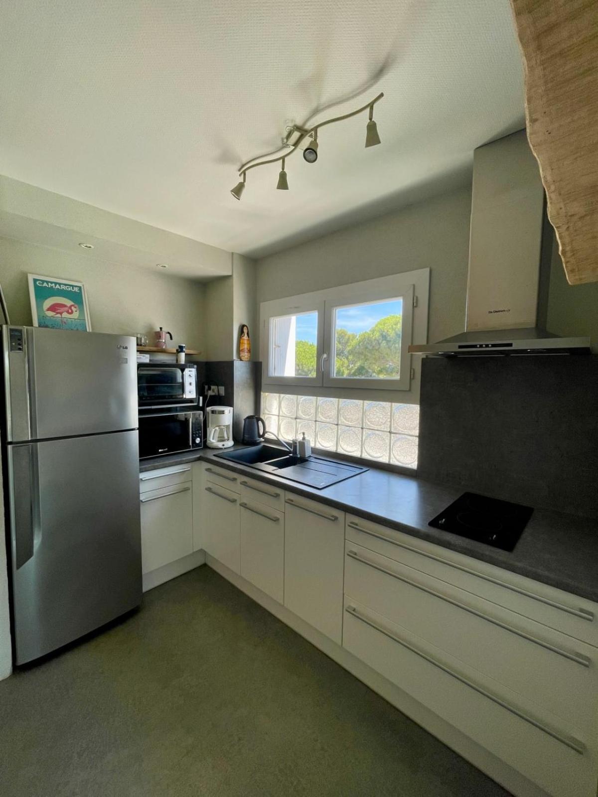 Le Neptune Appartement T2 Tout Confort Au Calme Et A Deux Pas De La Plage Le Grau-du-Roi Exterior foto
